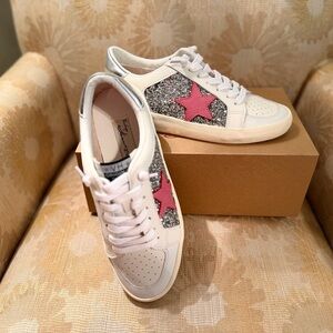 Vintage Havana White and Pink Star Sneakers
